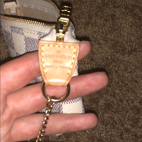 Authentic Louis Vuitton Pochette - Picture 3 of 3